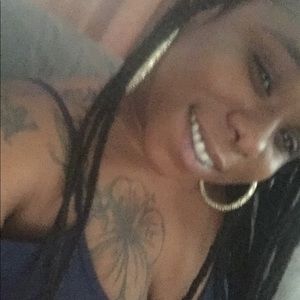 Meet your Posher, Briana